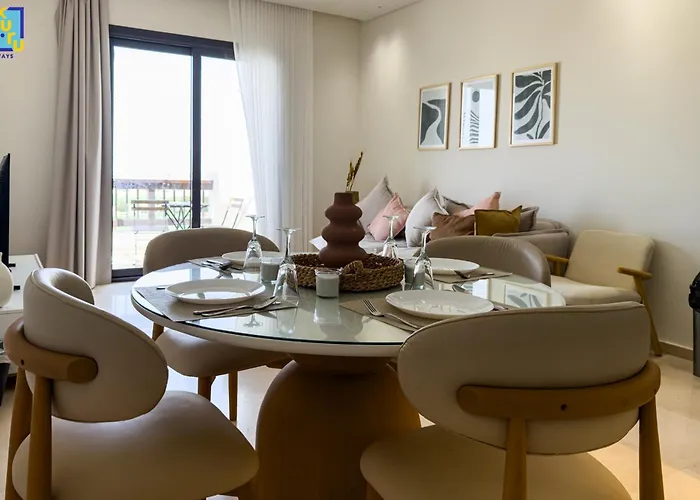 The 2bdr Sunlit Poolview Ancient Sands