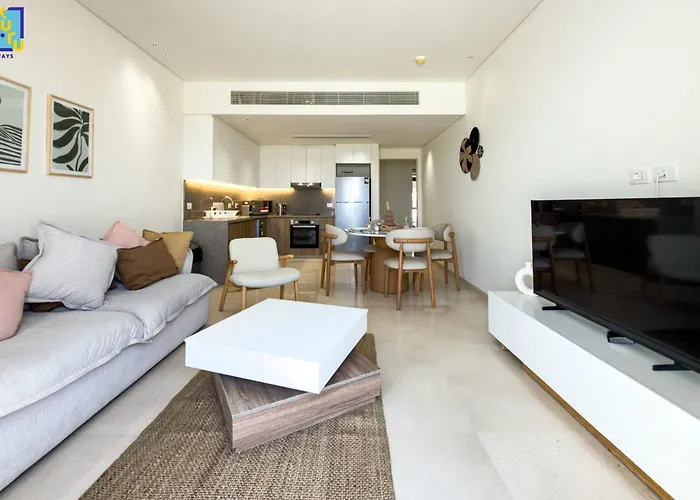 The 2bdr Sunlit Poolview Ancient Sands